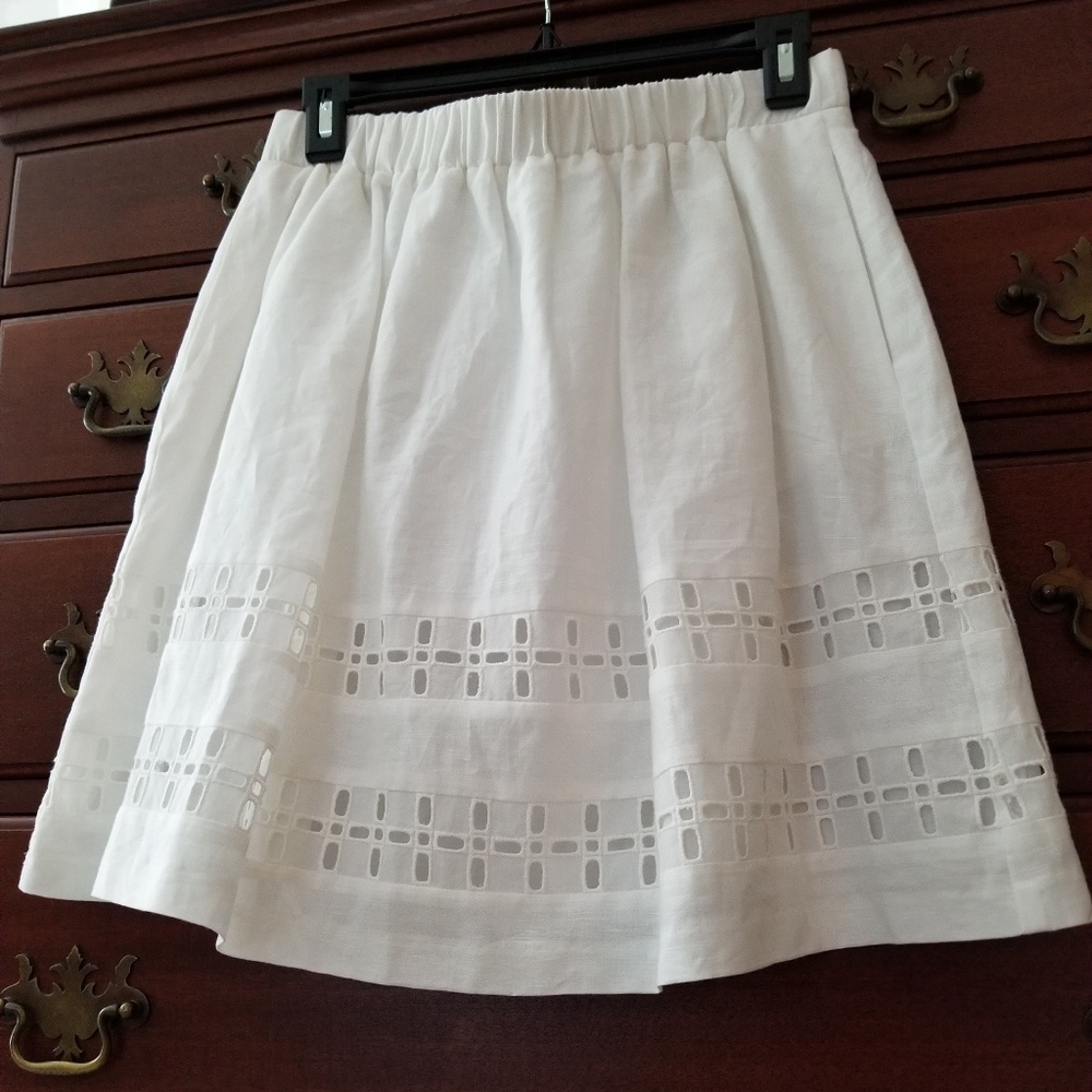 Crown & Ivy skirt
